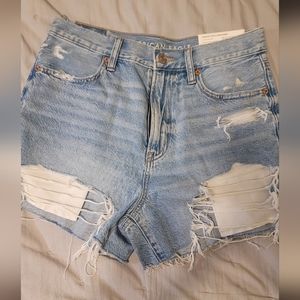 American Eagle 90s boyfriend shorts